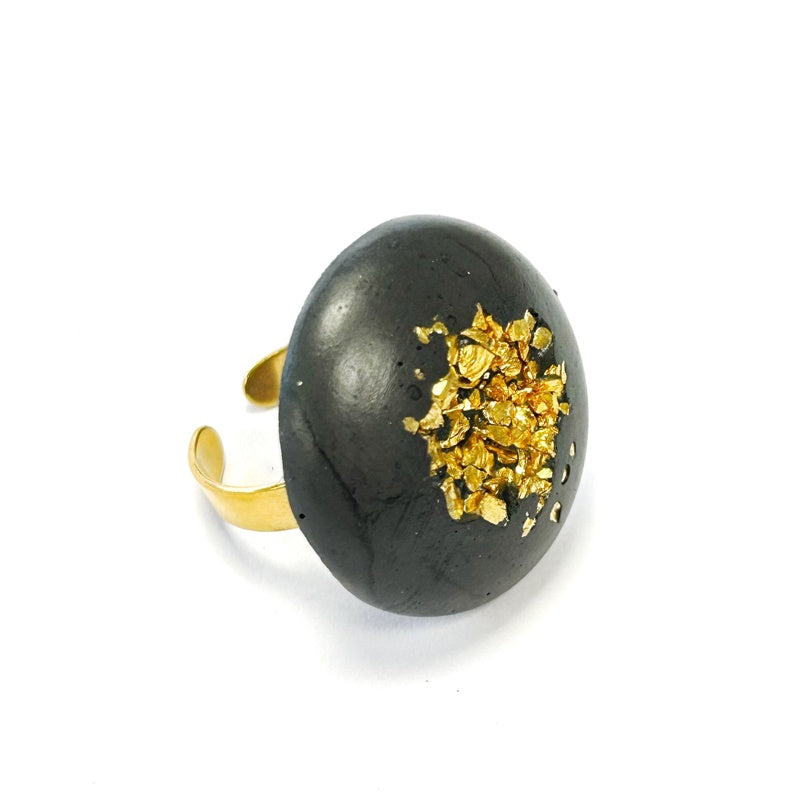 Justine pebble ring