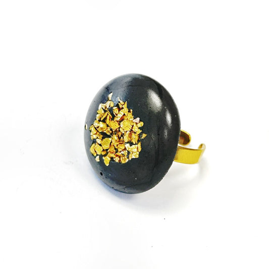 Justine pebble ring
