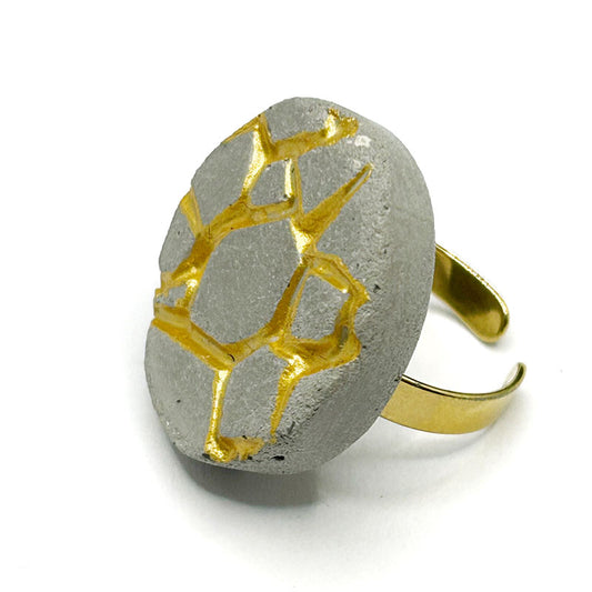 Patti round ring in gray and gold