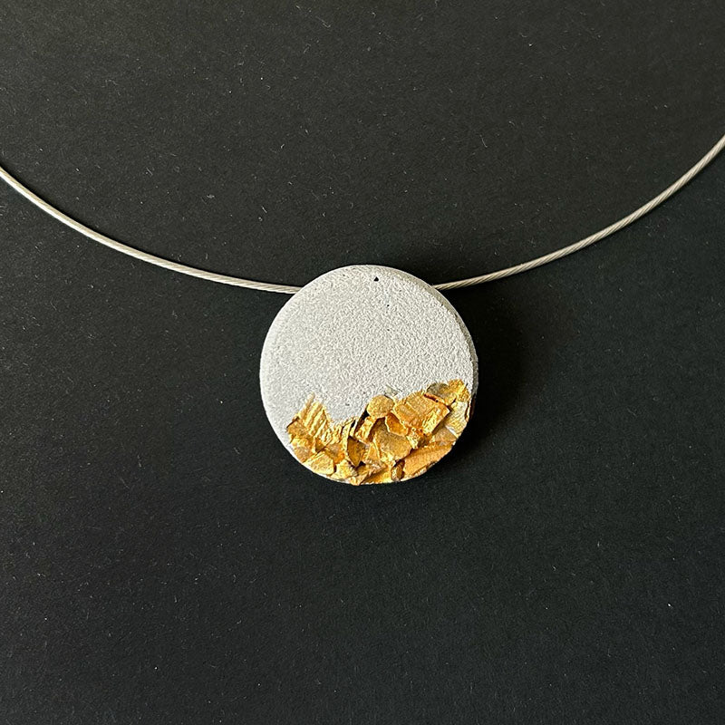 Round isaure necklace