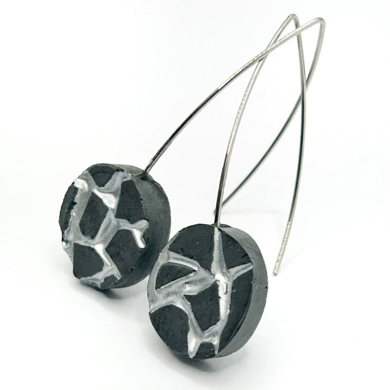 Patti black and silver round earrings