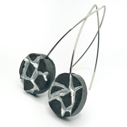 Patti black and silver round earrings