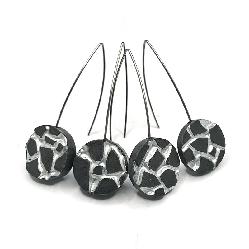 Patti black and silver round earrings