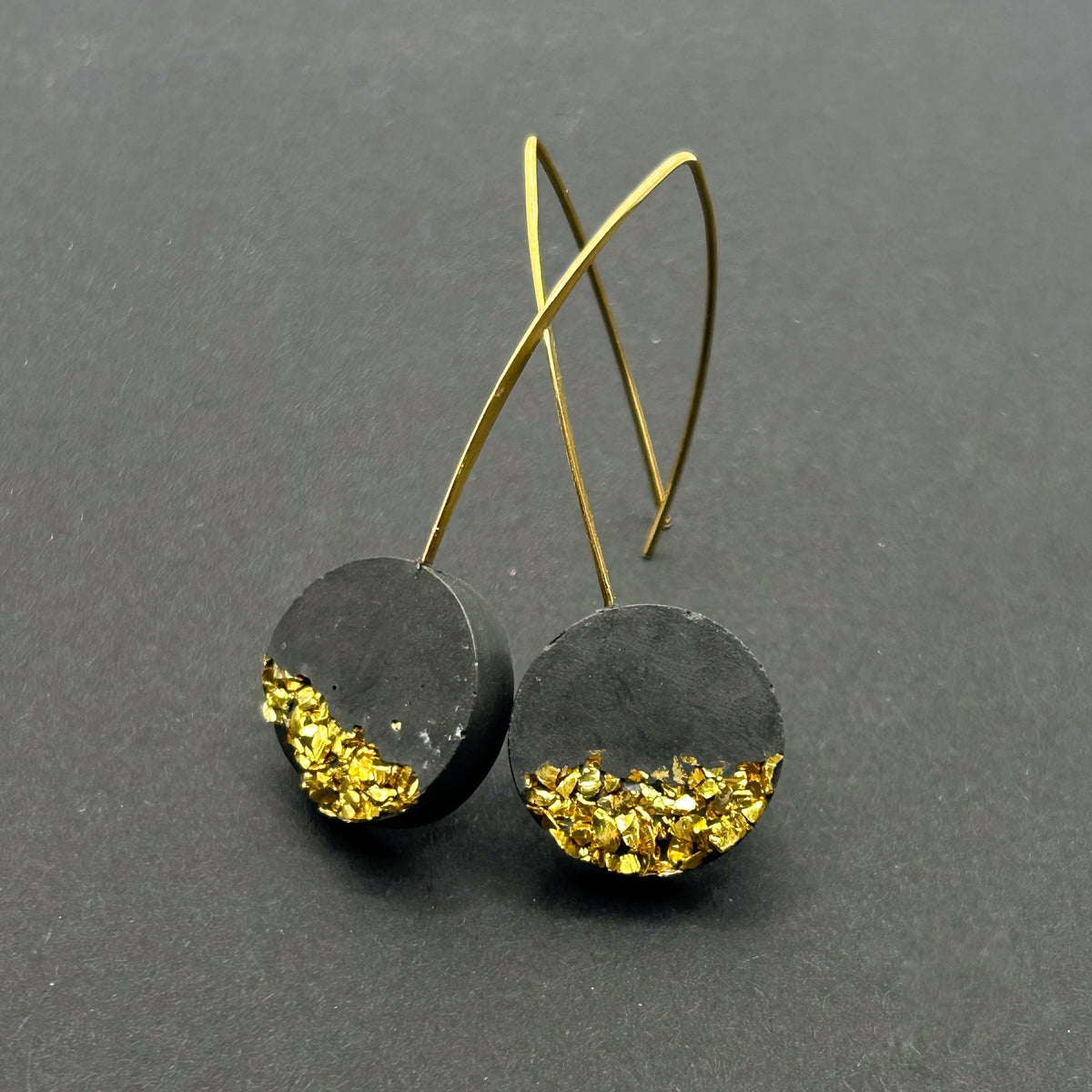Justine round earrings