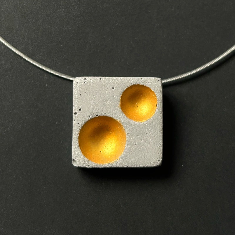 Bulle square necklace