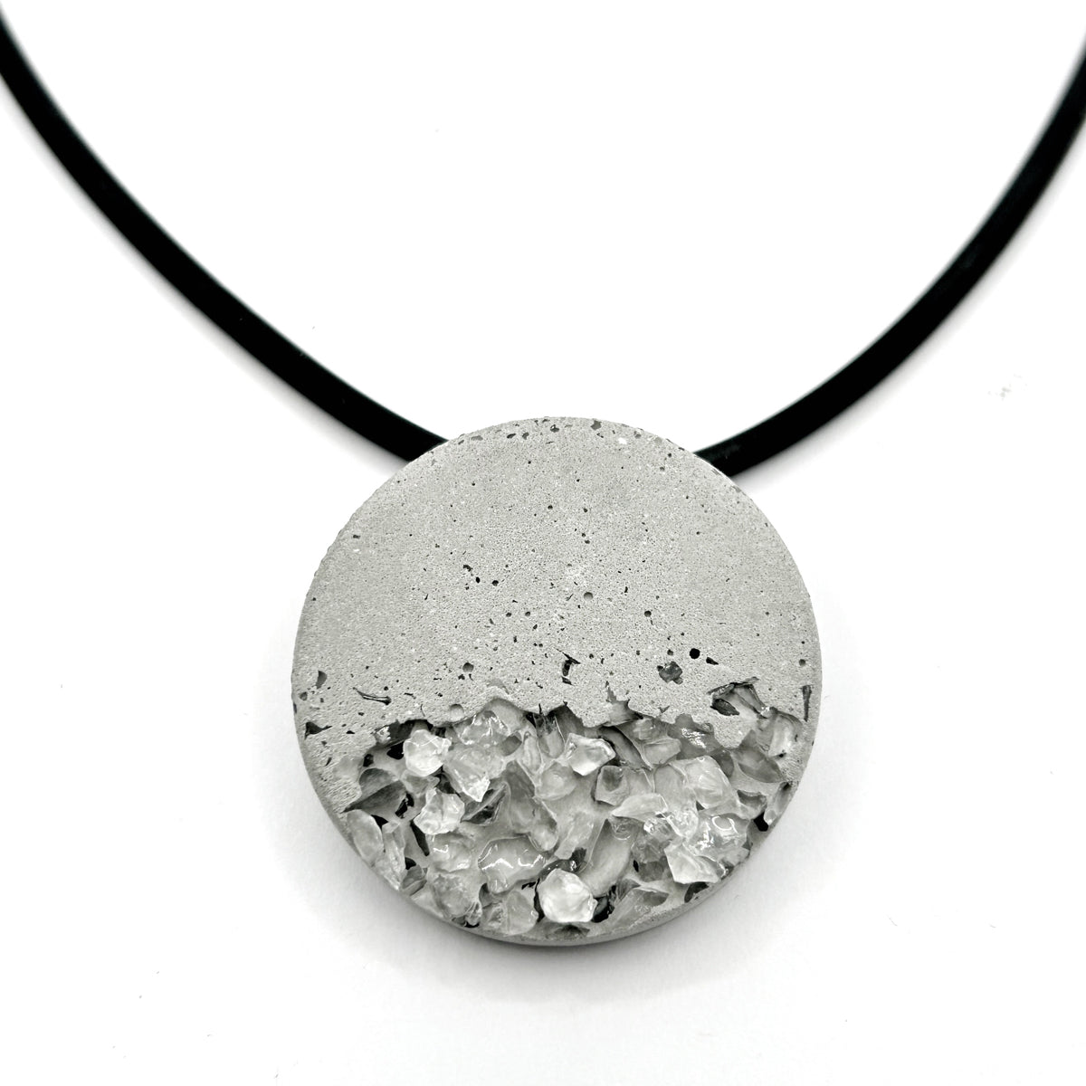 June round necklace