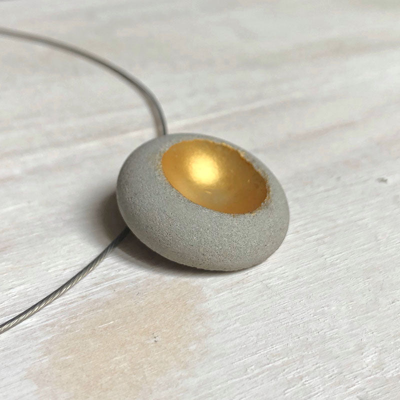 Bulle pebble necklace