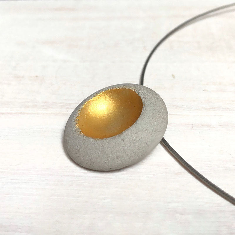 Bulle pebble necklace