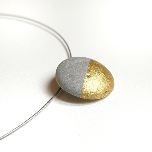 Luna pebble necklace