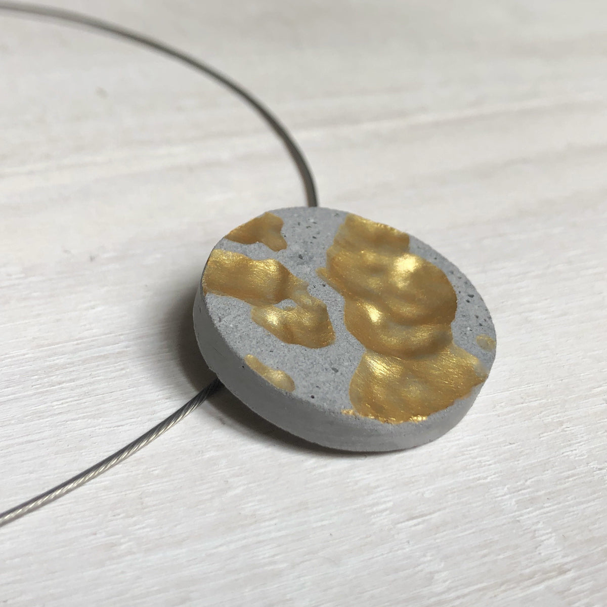Debbie Round Necklace
