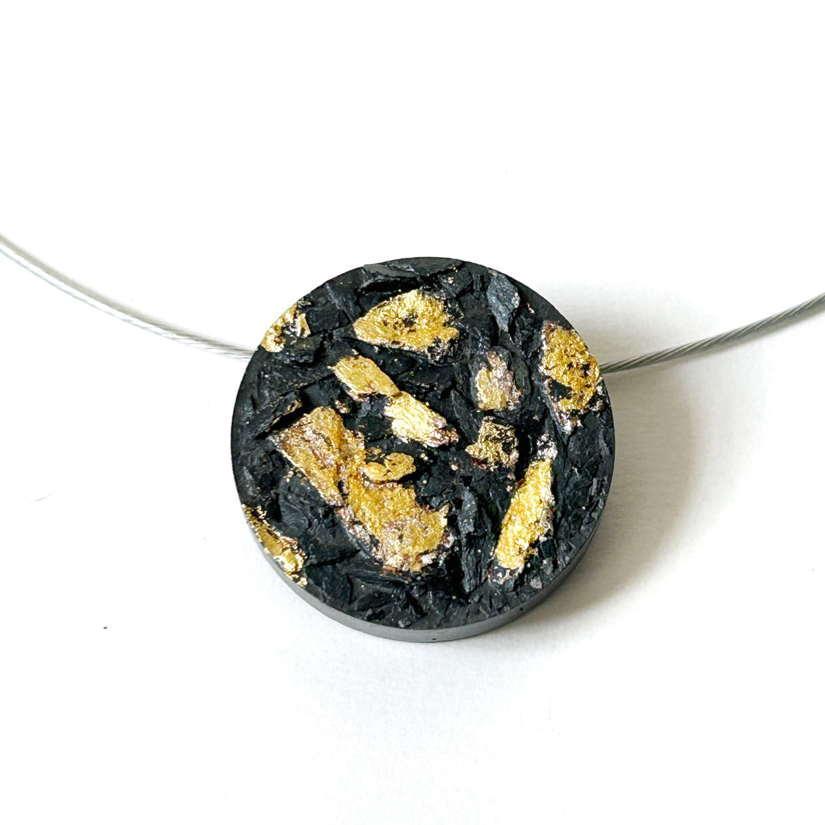 Alice round necklace