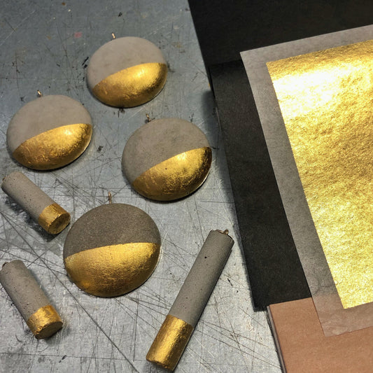 Béton et or : une technique ancestrale réinventée