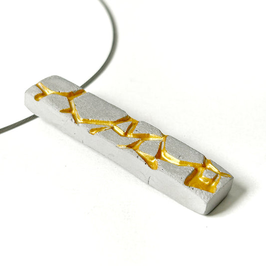 Collier Patti gris et doré rectangle long
