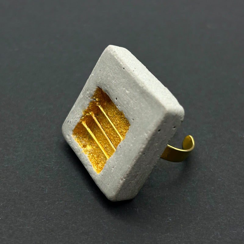 Paloma square ring