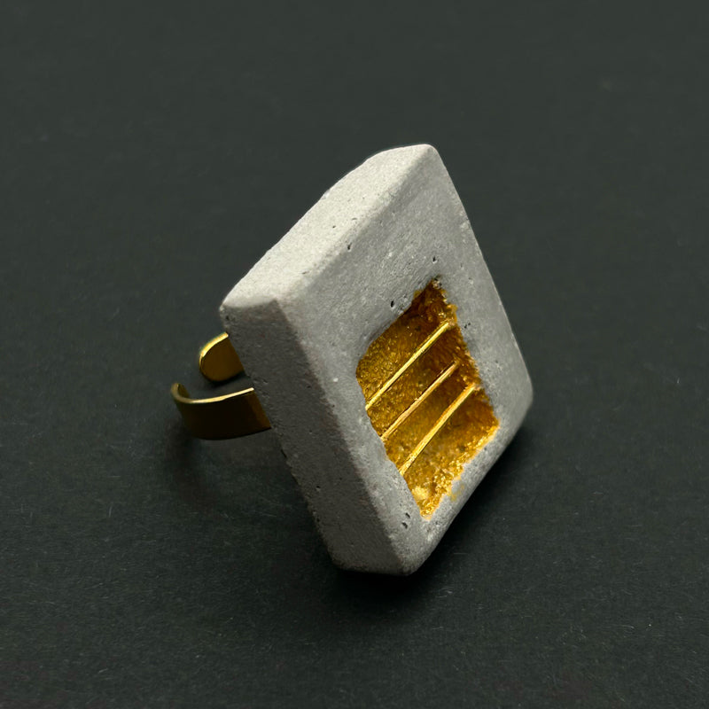 Paloma square ring