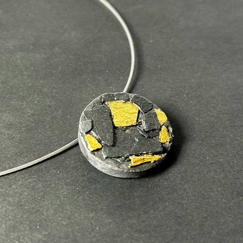 Alice round necklace
