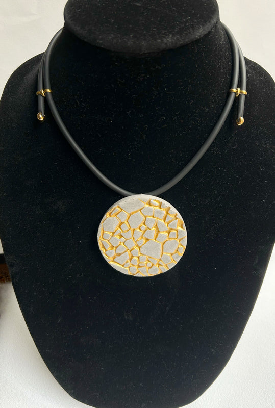 Grand collier Patti gris et doré rond