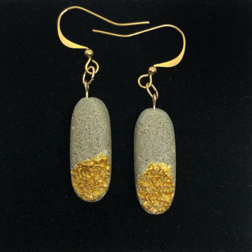 original oval earrings in concrete and golden sand Charlotte by Icy Mouse
