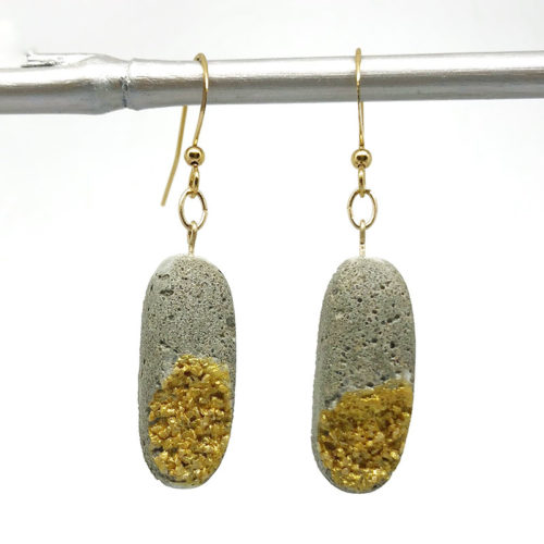 original oval earrings in concrete and golden sand Charlotte by Icy Mouse