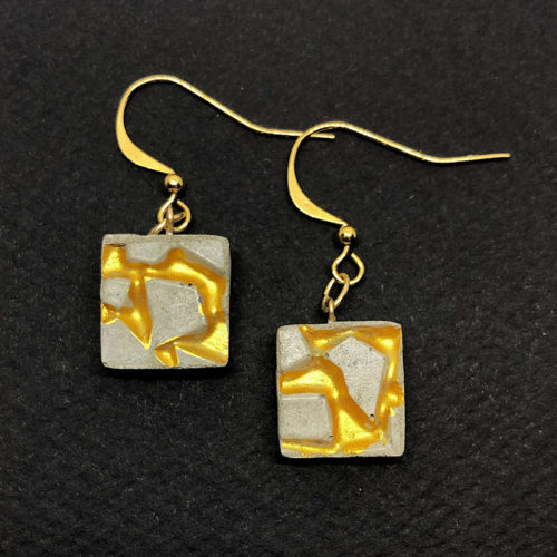 original square earrings in concrete golden network by Icy Mouse