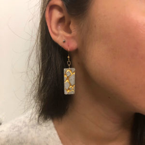 original rectangle earrings in concrete and golden network Patti by Icy Mouse