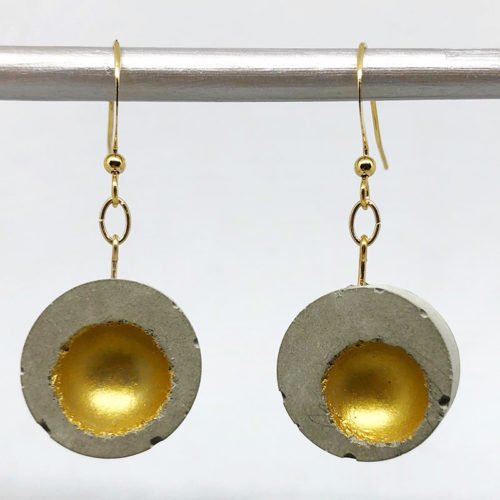 round earrings in concrete and hollow gold Bulle by Icy Mouse