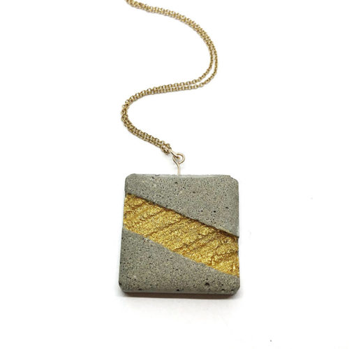 square necklace in concrete with golden print Marion by Icy Mouse