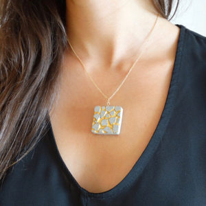 square necklace in concrete golden network Patti by Icy Mouse