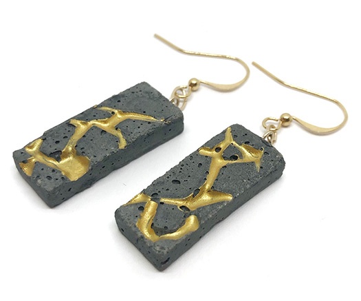 Rectangular concrete earrings with gold by Icy Mouse